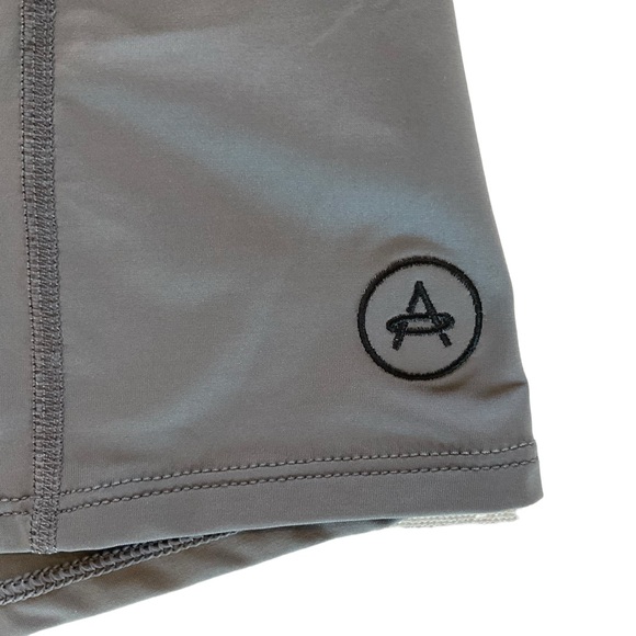 NWT Aether Total Eclipse Wonder Athletic Tank Top Womens 2 Graphite Sheer Panels - Picture 3 of 12